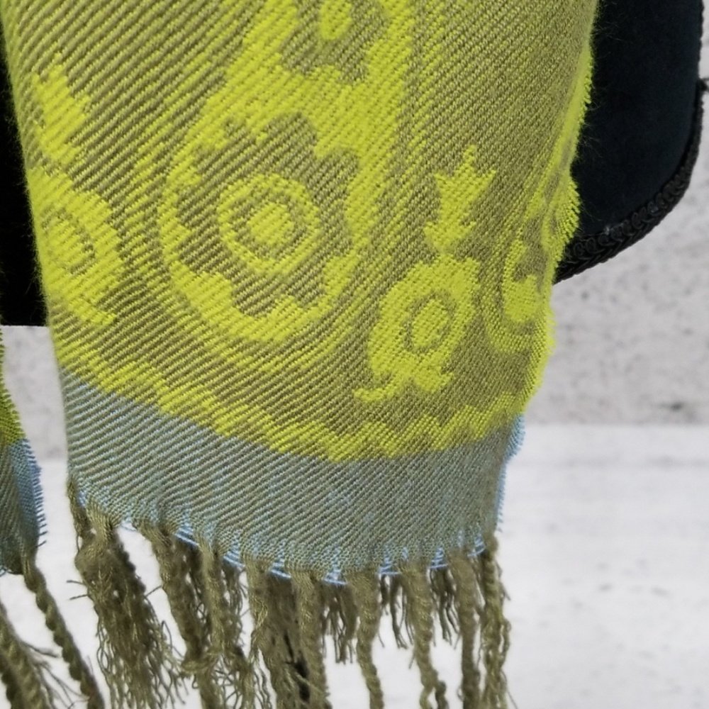 COZY Scarf - Picture 7 of 7